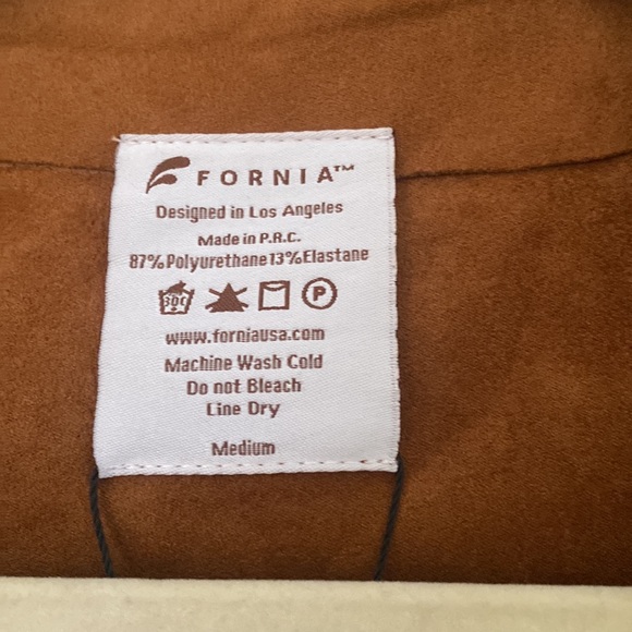 NWT Fornia Vest! - Picture 3 of 5